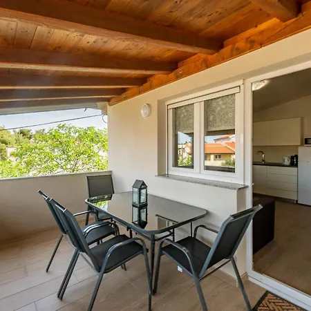 1 Bedroom Amazing In Vir