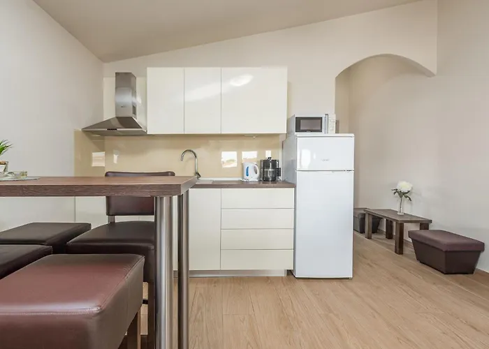 1 Bedroom Amazing In * Vir