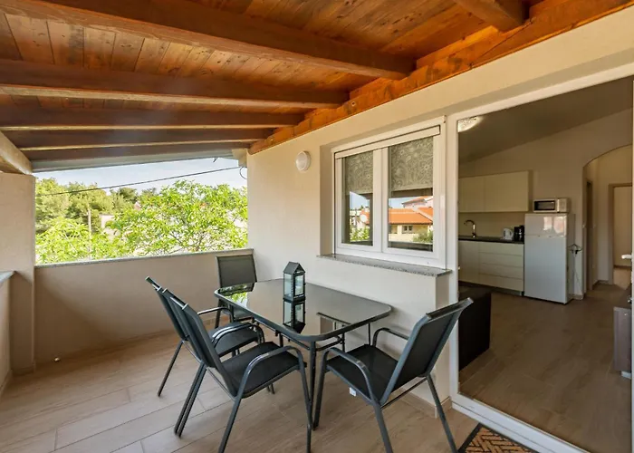 1 Bedroom Amazing In Vir