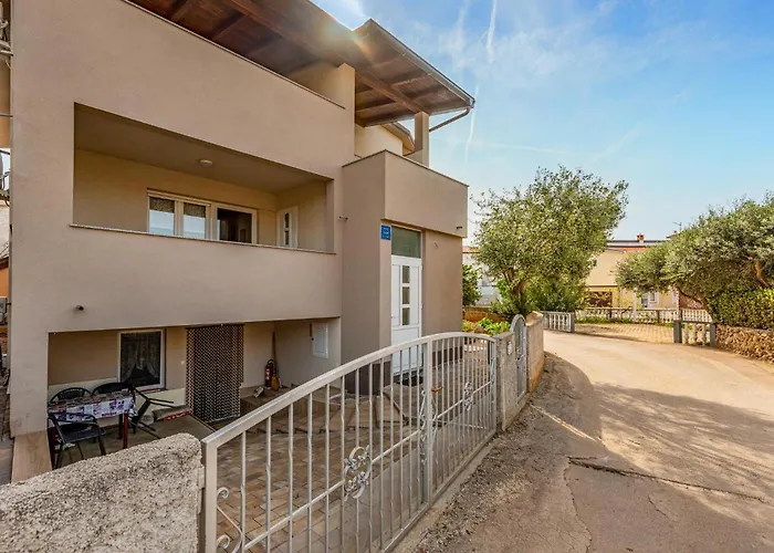 1 Bedroom Amazing In * Vir